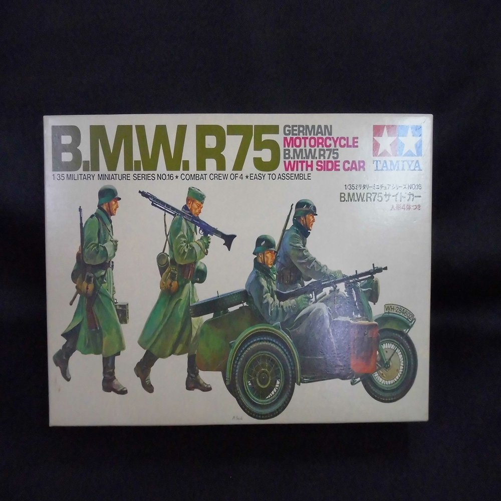 Tamiya TAM35016 1/35 BMW R75 w/Side Car