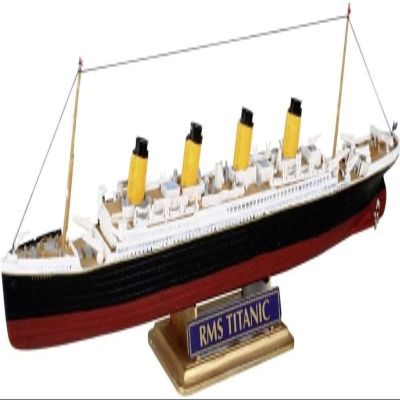 Revell 05804 22.3 cm R.M.S. Titanic Model Kit
