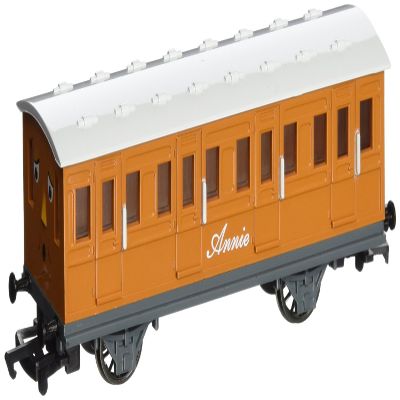 Bachmann Trains - THOMAS & FRIENDS ANNIE COACH - HO Scale