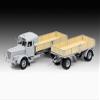 Revell 07580 Bssing 8000 S 13 mit Trailer Platinum Edition 1:24 Scale Unbuilt/Unpainted Plastic Model Kit view 2