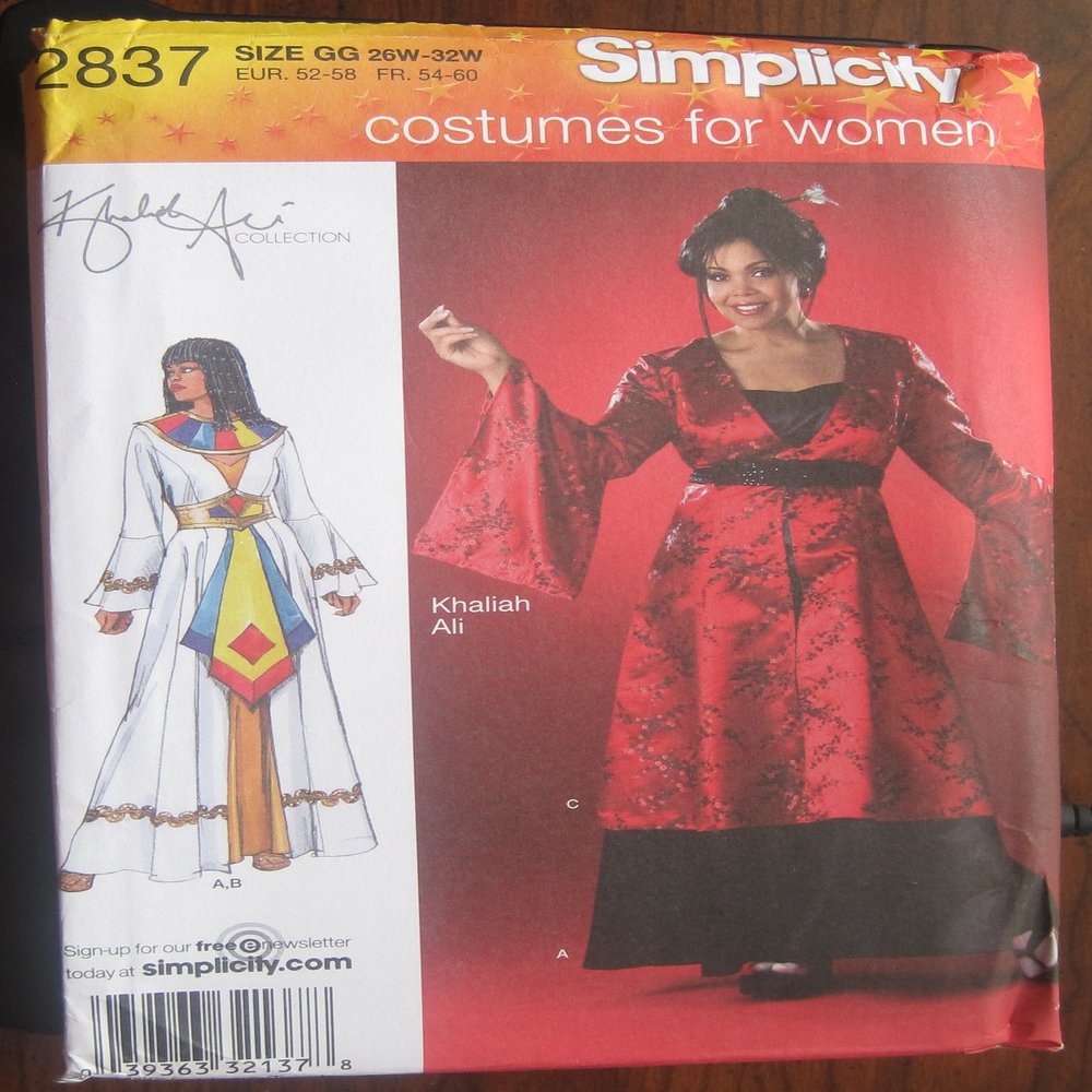 Simplicity Pattern 2837WOMENS Petite Costume Size FF 18W-24W