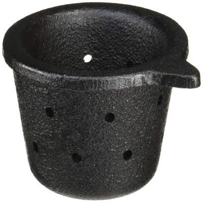 Ikenaga IronWorks Mini Nanbu Ironware, Easy to Remove Water Draining Iron, For Bran Pickles, Made in Japan