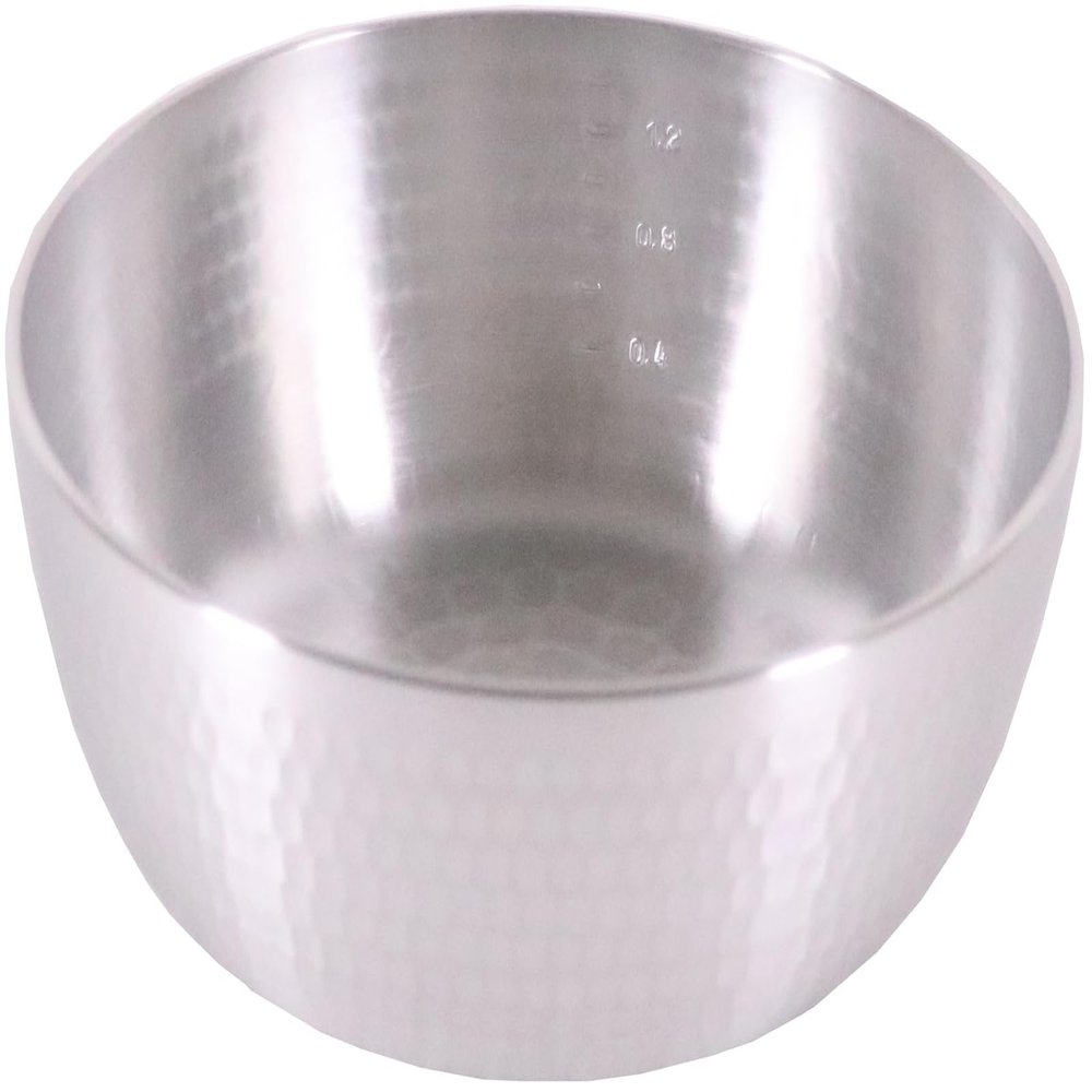 Aluminum Projection Yatco Pot (with scale) 7.1 inches (18 cm)