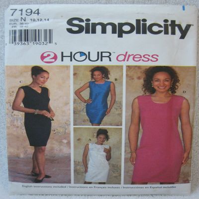 Simplicity Pattern 7194 - Misses/Miss Petite Dress (Size N 10 12 14)