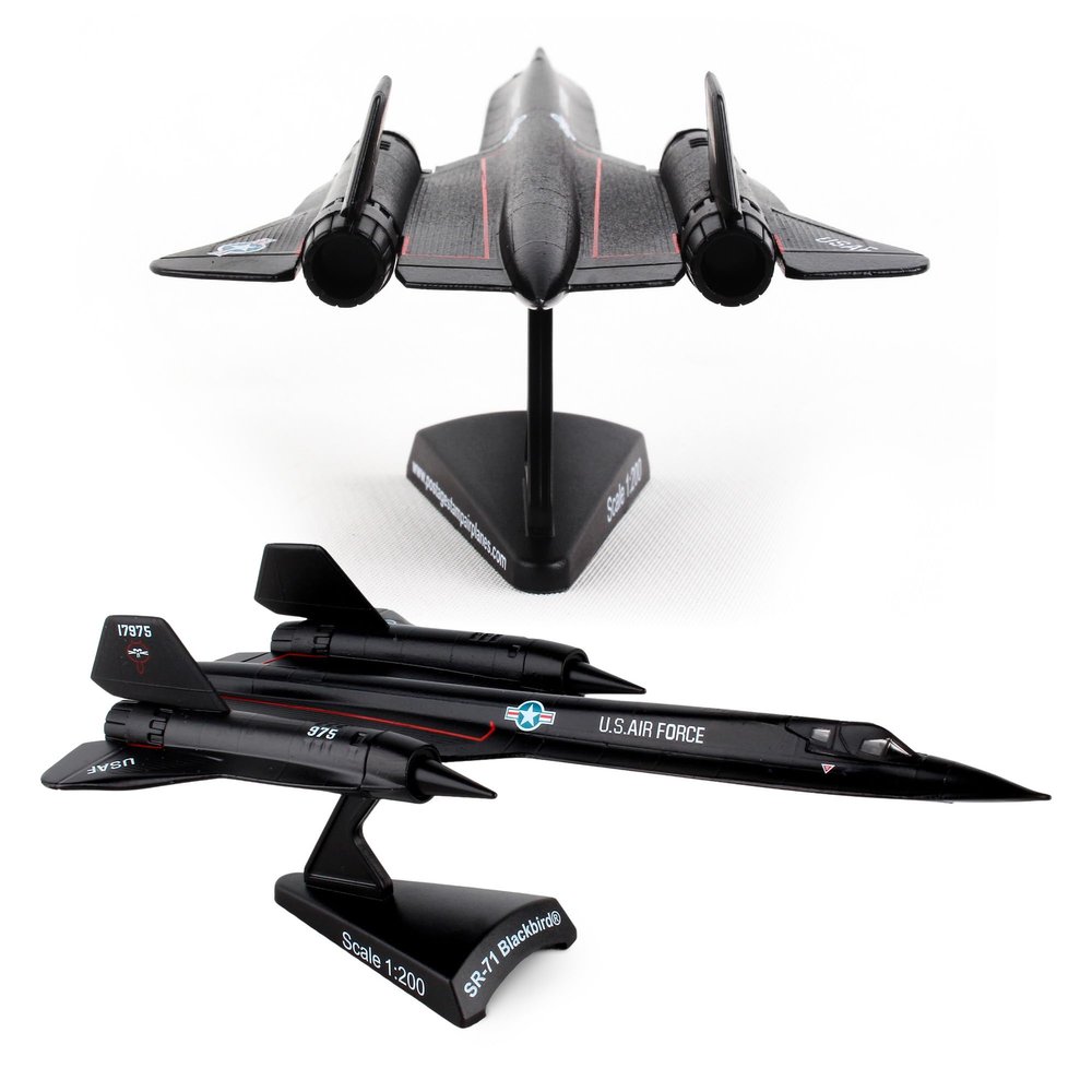 Postage Stamp USAF SR-71 Blackbird Die-Cast Metal Model 1:200 Scale Strategic Reconnaissance Aircraft Replica with Display Stand, Highly Detailed, 6.2 L x 3.2 Wingspan, Adult Collectible Ages 14+