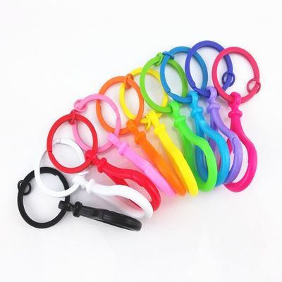yueton 10pcs Color Coated Metal Split Ring with Bulb Shape Plastic Lobster Clasps Claw Hook Key Ring Chain Keyring Connector