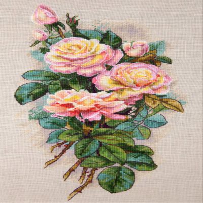 Merejka Counted Cross Stitch Kit Vintage Roses | K-67 | Zweigart Aida 16 Cappuccino | DMC Threads | 33 Colors | 6"11.4" (1529 cm)