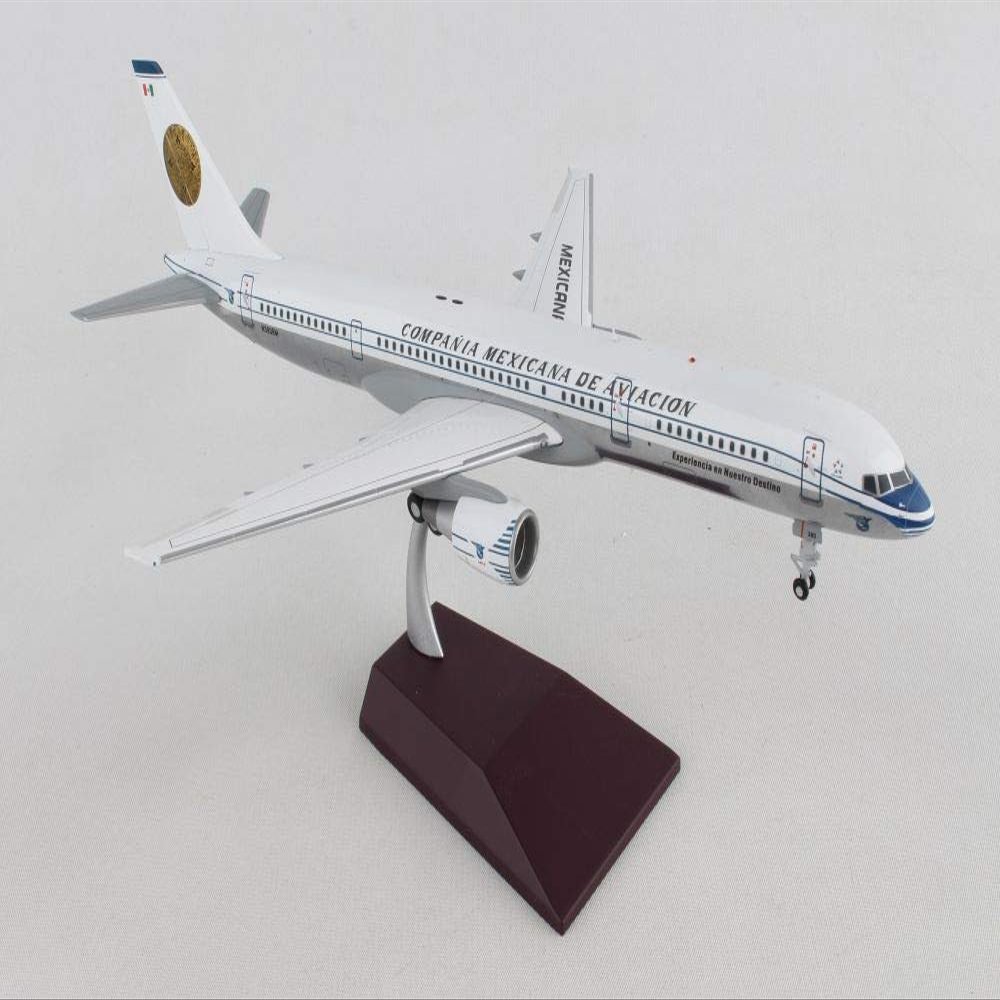 GeminiJets G2MXA806 1:200 Mexicana Boeing 757-200 (Retro) Airplane Model