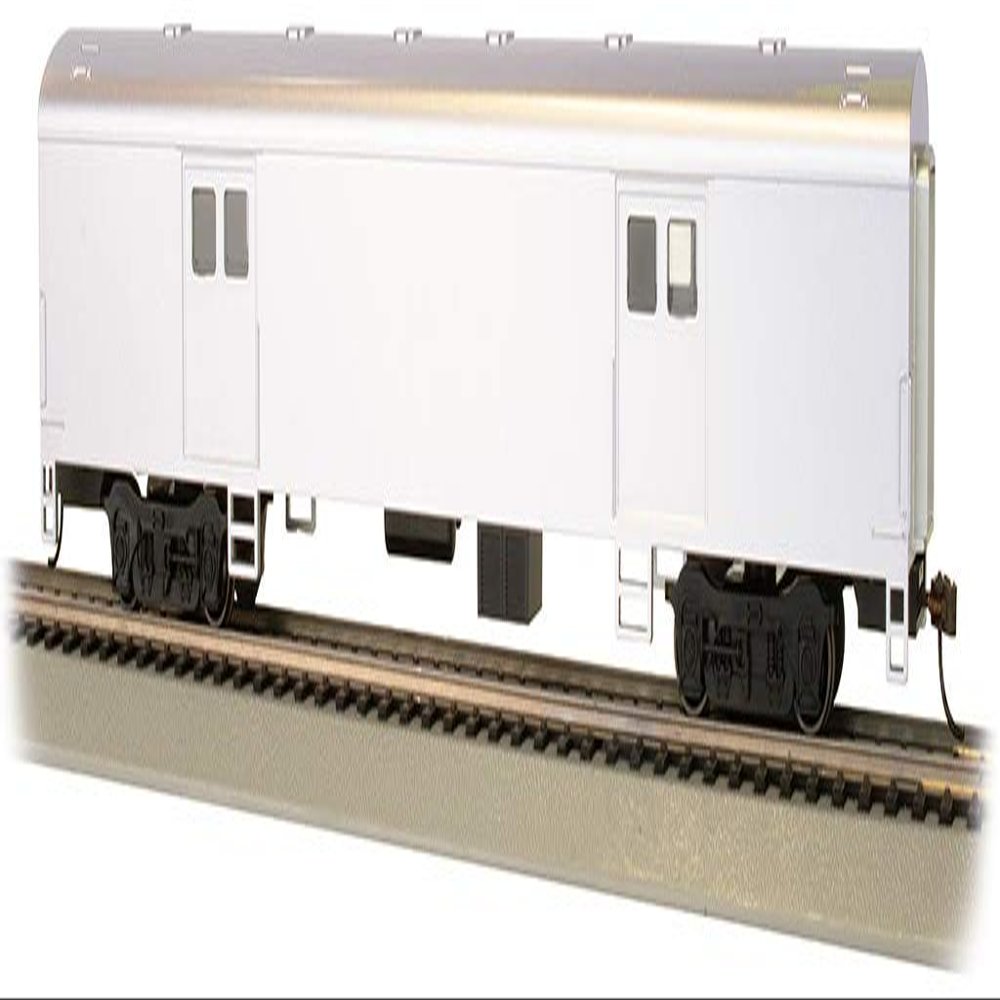 Bachmann Trains - 72' Smooth-Side Baggage Car - Painted, UNLETTERED - Aluminum - HO Scale