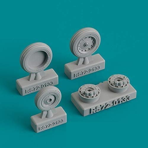 Reskit RS72-0133 - 1/72 Resin Wheels Set for F-8 Crusader Type 2 Resin Detail