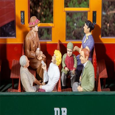 Pola 10027 6 Seated Wagon Travellers, Multi-Colour