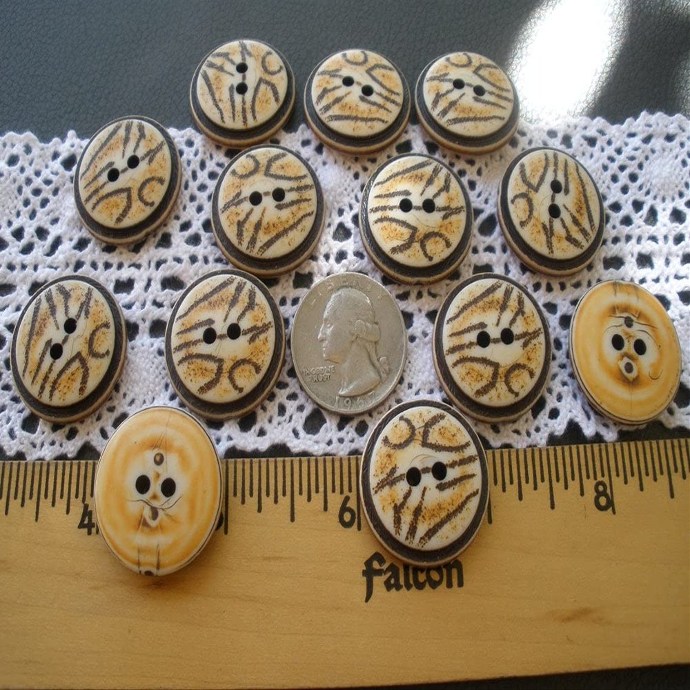 25 Buttons mKET Tribal Ethnic Animal Print One Inch Buttons Plastic 40L 25mm Brown Cream Orange sew on 2-Hole sew on Rounded 2mm Holes