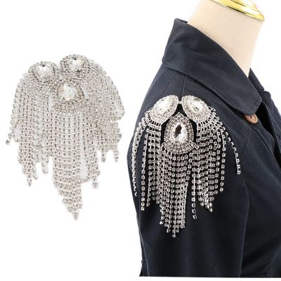 Qlavoca Crystal Fringe Shoulder Epaulette Rhinestones Appliques Stitch Patches for DIY Women Fashion Accessories 2pcs/Pack