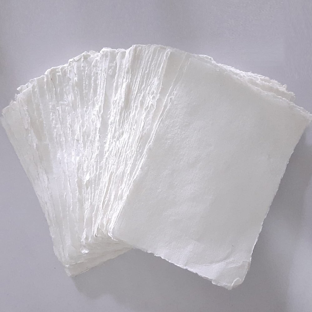 E-Tailor Handmade Paper Mixed Media Deckle Edge Blank Loose Leaf for Watercolor, Writers, Invitations, Crafts Package of 50-Thick 150 GSM-Ivory White (4.5" x 6.5")