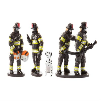 Lionel Firefighters and Dog Five Piece Miniature People Pack Model Train Accessory (2230180)