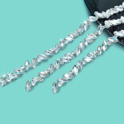Yhsheen 1 Yard Bling Elegant Rhinestone Trim Crystal Rhinestone Chain Rhinestone Applique for DIY Decoration & Bridal Costume Embellishment