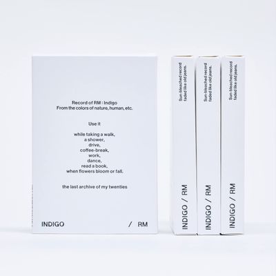 Indigo - Postcard Weverse Edition - incl. 32pg Lyric Book, Postcards, Photocard, Instant Photo + User Guide
