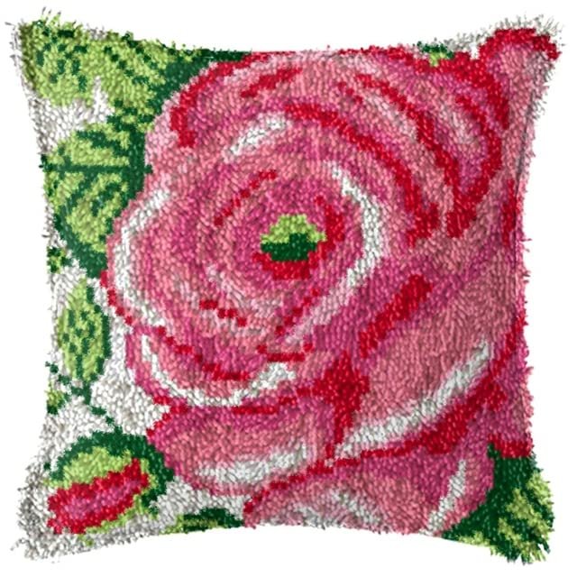 Latch Hook Cushion Kits Red Rose Latch Hook Kits DIY Throw Pillow Embroidery Craft Kits for Beginner DIY Latch Hook Rug Kit Canvas Home Decor 43x43cm