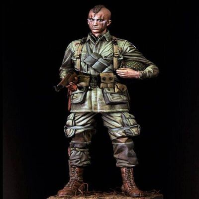 1/9 200mm Resin Model Kit US Soldier Paratrooper WW2 Unpainted