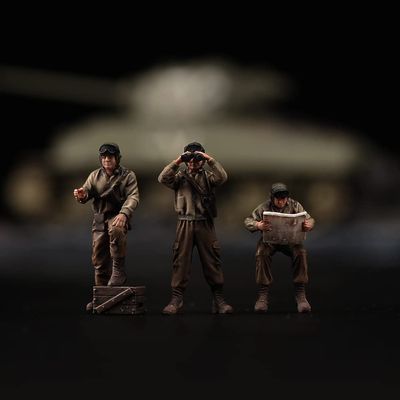 RoofWorld 3pcs 1/35 Military Miniature Figure WWII Aviation Plastic Model Kit American Tank Soldier Make Old Version