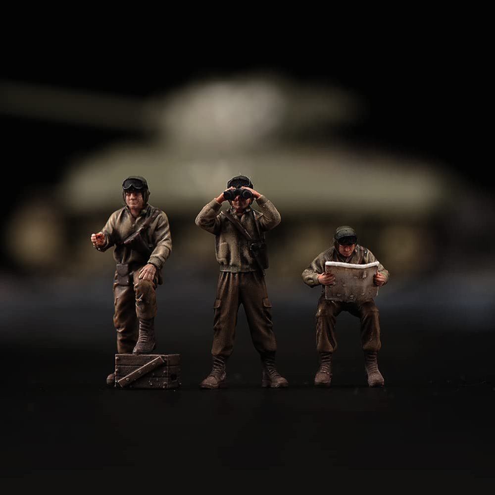 RoofWorld 3pcs 1/35 Military Miniature Figure WWII Aviation Plastic Model Kit American Tank Soldier Make Old Version