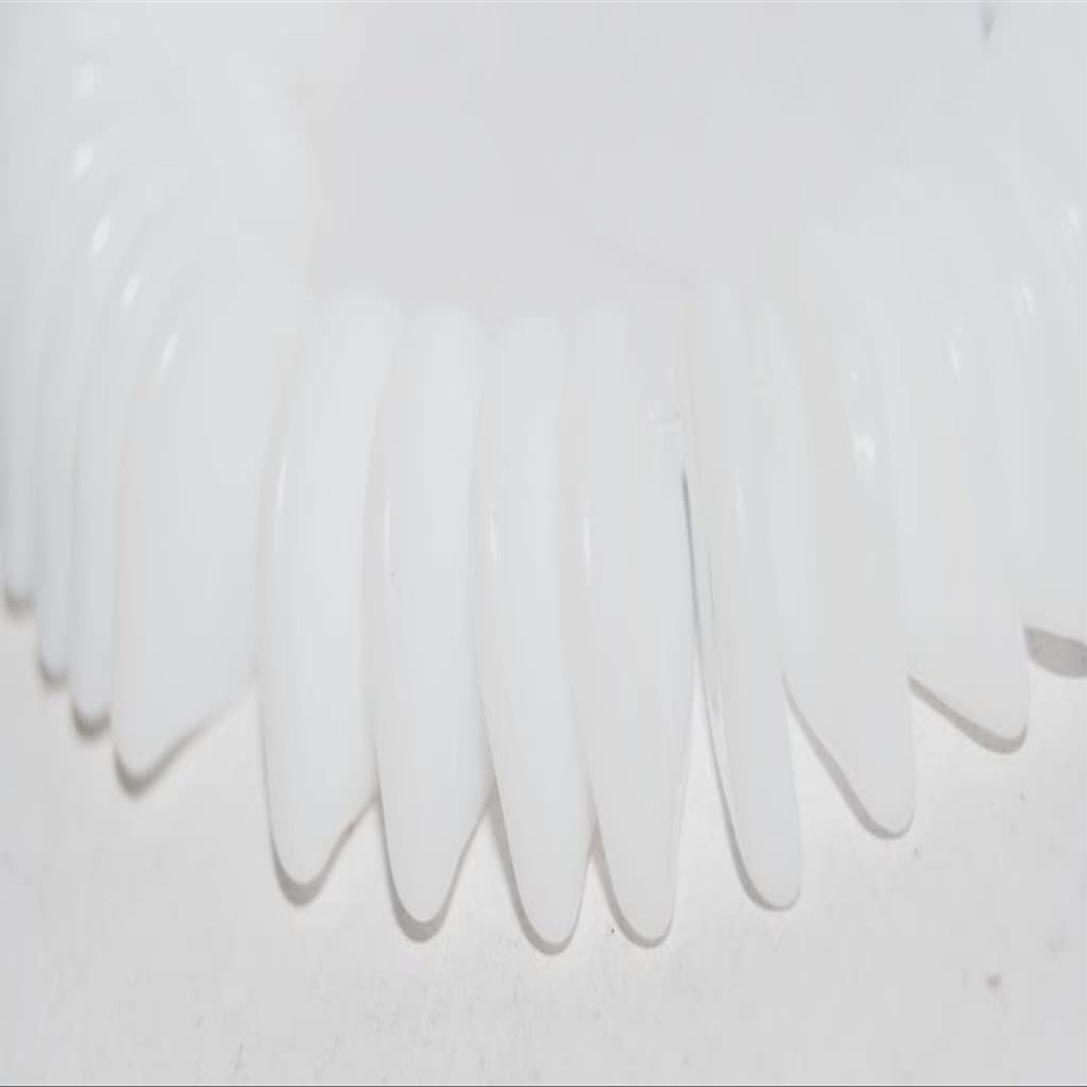 100 pcs Leaf Pressed Glass Beads, White (2010), Glass, Czech Republic, Size 18 x 13 mm (0.71 x 0.51 in)