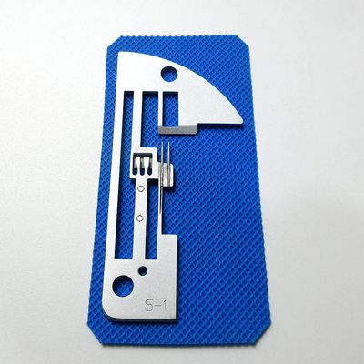 #396013-65 Needle Plate for Elna 704DEX,714DE,744,744DEX,925DCX,945 Computer