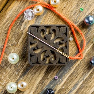 Magnetic Needle Minder, Magnetic Needle Holder, Wooden Needle Holder, Embroidery and Cross Stitch Accessories