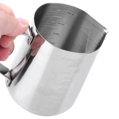 QANYEGN Candle Making Pot, Stainless Steel ing Wax Cup, ing Wax Pou Cup with Handle for Candle Making Tools(550ml)