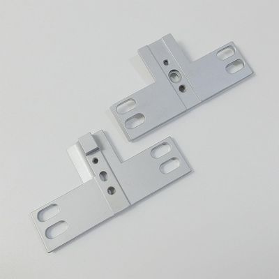 1 Pair Needle Plate Carrier for Durkopp Adler 768 Double Needle Industrial Sewing Machine (Size:5mm)