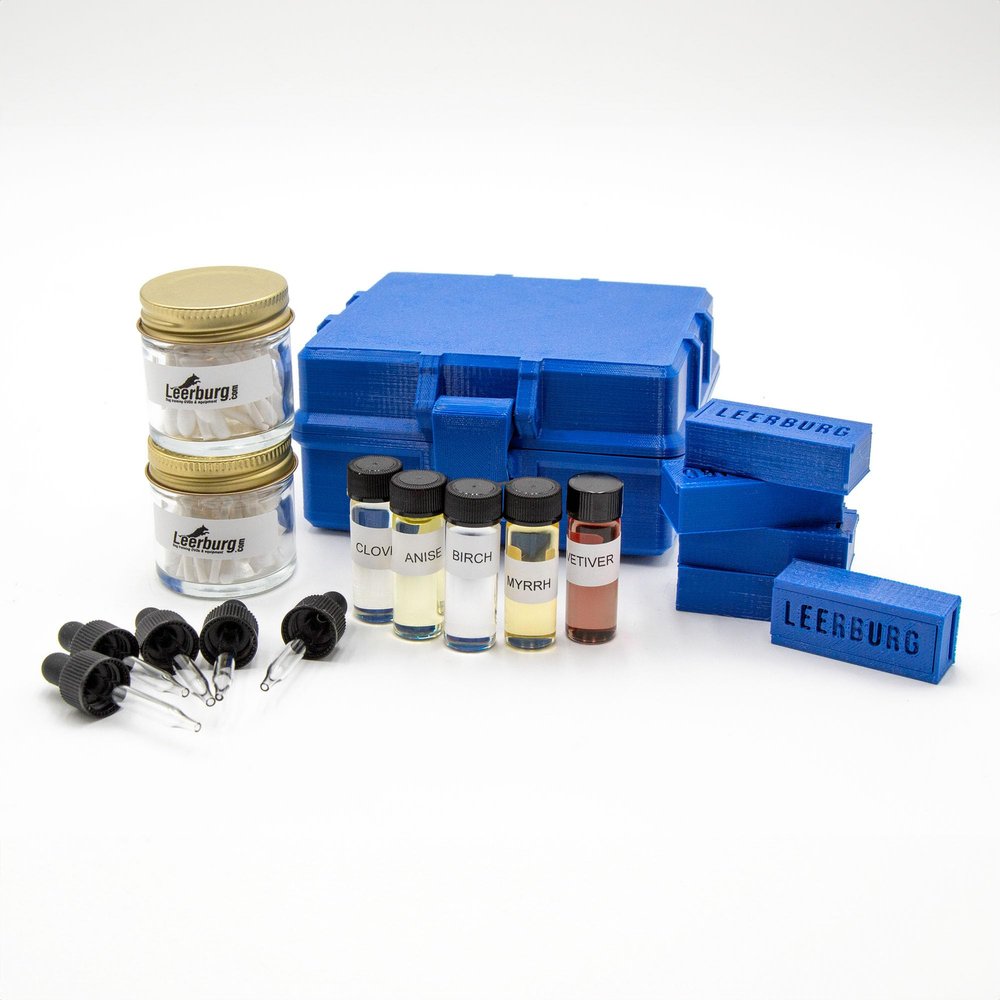 Leerburg UKC - Dog Scent Work Training Kit UKC Multi Odor Scent Kit (Blue) - Anise, Birch, Clove, Myrrh, Vetiver