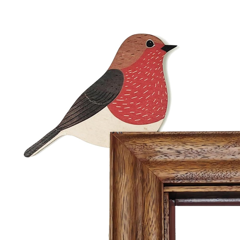2 x Wooden Robin Door Toppers, Bird Door Corner, Christmas Gift for Nature Lovers, Robin Pair Decor, Kids Room Decor, Christmas Gifts, Ideal Housewarming Gift, 5.5x5 inches