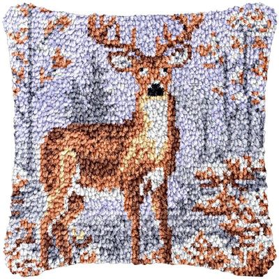 Reindeer Latch Hook Kits Pillow DIY Rug Crochet Hook Cushion Making Kits with Preprinted Pattern Canvas Instruction Yarns Pillow Cover Easy Starter DIY Crochet Kits 43x43cm