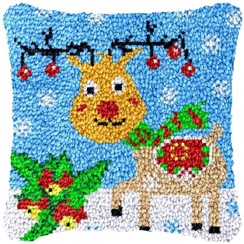 Christmas Deer Latch Hook Kits Pillow Cover DIY Rug Crochet Hook Cushion Making Kits with Preprinted Pattern Canvas Rug Making Starter DIY Crochet Kits Decoration 43x43cm
