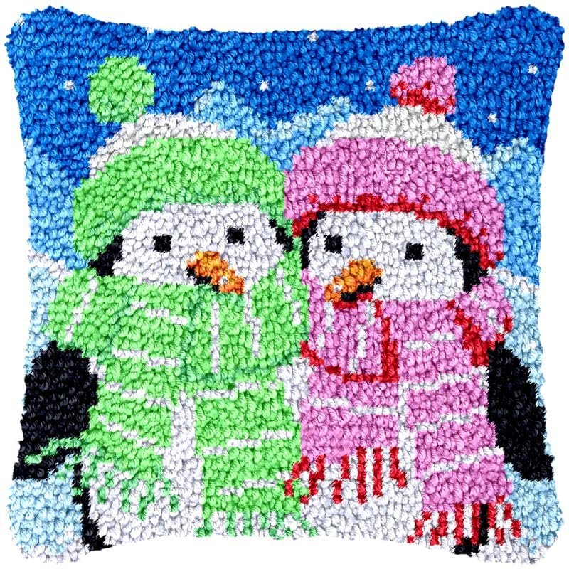 Latch Hook Kits Pillow Cover Snowman DIY Rug Crochet Hook Cushion Making Kits with Preprinted Pattern Canvas Rug Making Starter DIY Crochet Kits Christmas Decoration 43x43cm