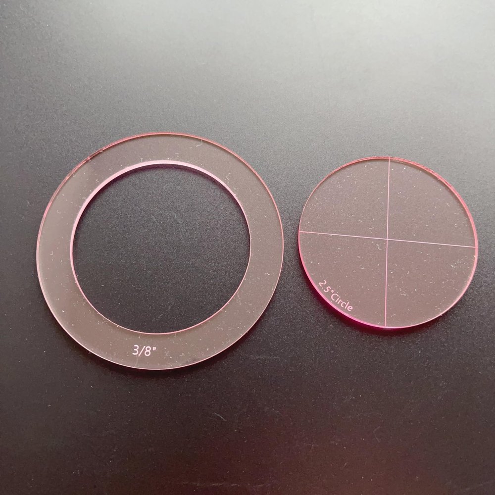 2.5'' Circle Acrylic Template, Two-part, for Cutting with 3/8" Seam Allowance (Pink)