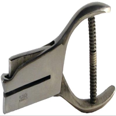 Car Shaped Hole Punch for Plastic Key Fobs - 1/4 x 5/32 Inch Precision Key Tag Punch Tool, Heavy Duty Hole Punch with Ergonomic Handle for Keychains, ID Tags, Automotive Key Fobs - Pack of 4