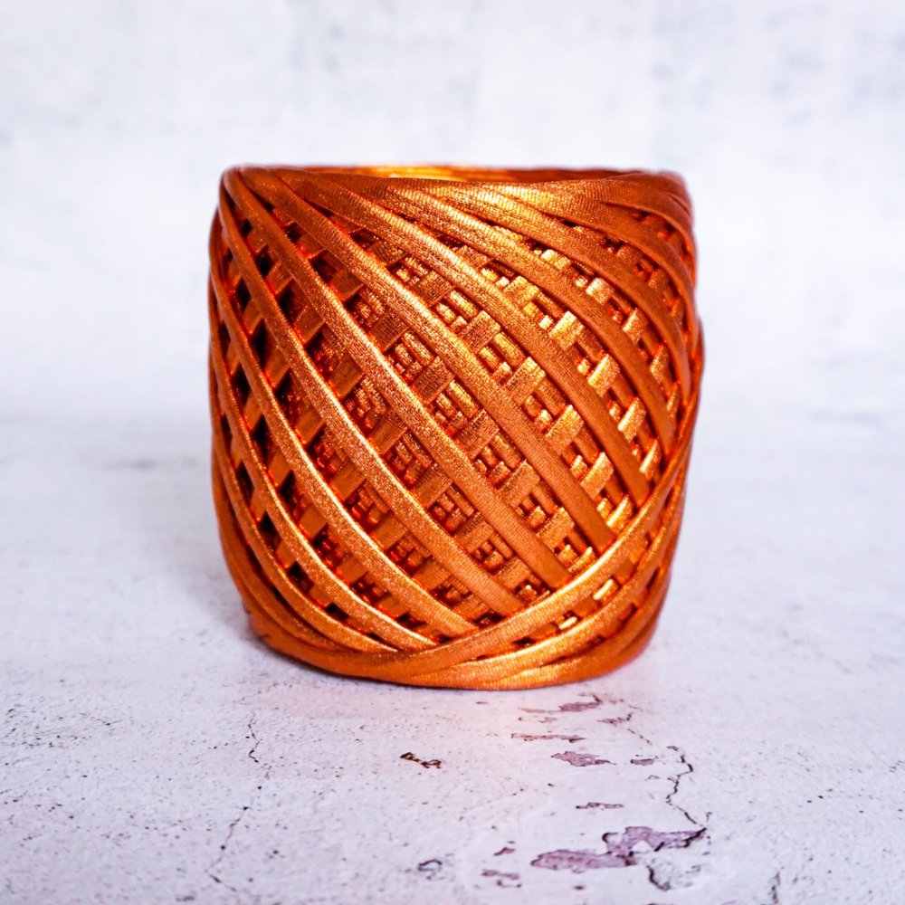 Knitznpurlz Metallic T-shirt yarn for crocheting baskets, bags, rugs and home decor. (Copper)
