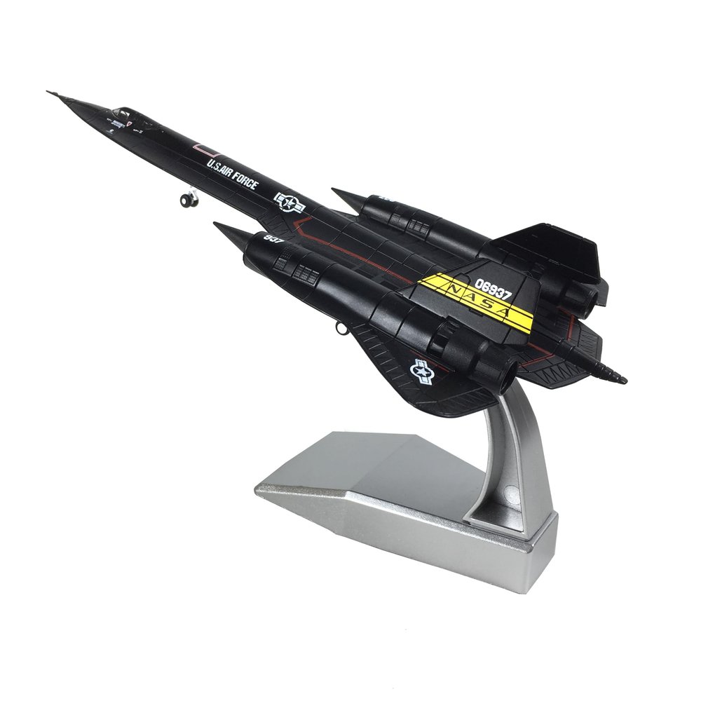 Enatuhter 1/144 Diecast Military Model Fighter Jet Model Plane SR-71 Blackbird Airplane Model for Collection or Gift