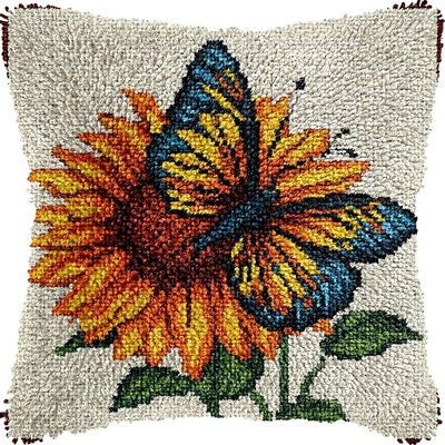 DIY Latch Hook Kits Pillowcase Butterfly and Sunflower Crochet Yarn Pre-Printed Cushion Needlework Pillow Hook and Latch Kit Cushion Home Sofa Decoration 43x43cm