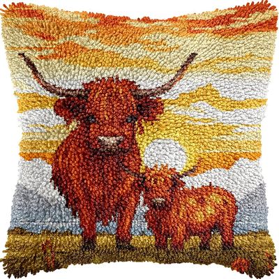 DIY Latch Hook Kits Pillowcase Highland Cow and Baby Cow Sunset Crochet Yarn Pre-Printed Cushion Needlework Pillow Hook and Latch Kit Cushion Home Sofa Decoration 43x43cm(3)