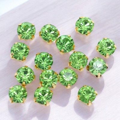 100Pcs 3Mm Color Sew On Crystal Glass Diamante Rhinestone Jewels Gold Cup Claw Montee 4Hole Sewing Stone Beads Diy Craft Clothes - (Color: Light Green)