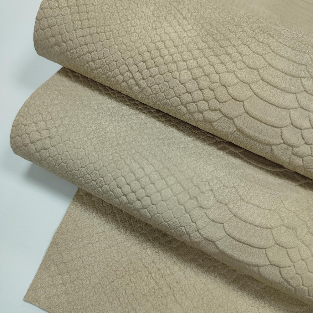 3D Embossed Snake Patterned Pu Leather Fabric, Vintage 3D High-End Leather Fabric for Luggage, Clothing, and Other Items