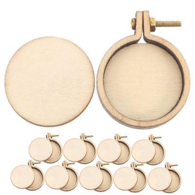 Holibanna Wooden Mini Embroidery Hoops Vintage Cross Stitch Rings Stylish Embroidery Circles Mini Crossing Stitch Frames Decorative Handwork