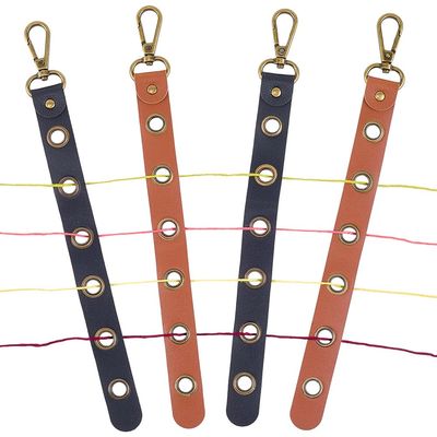 CALFOVERA 2 Colors 4PCS PU Leather Yarn Organizer 6 Holes Wool Splitting Accessories with Alloy Clasps Leather Crochet Yarn Tender Wool Divider Splitter for Crocheting On The Go Knitting Project