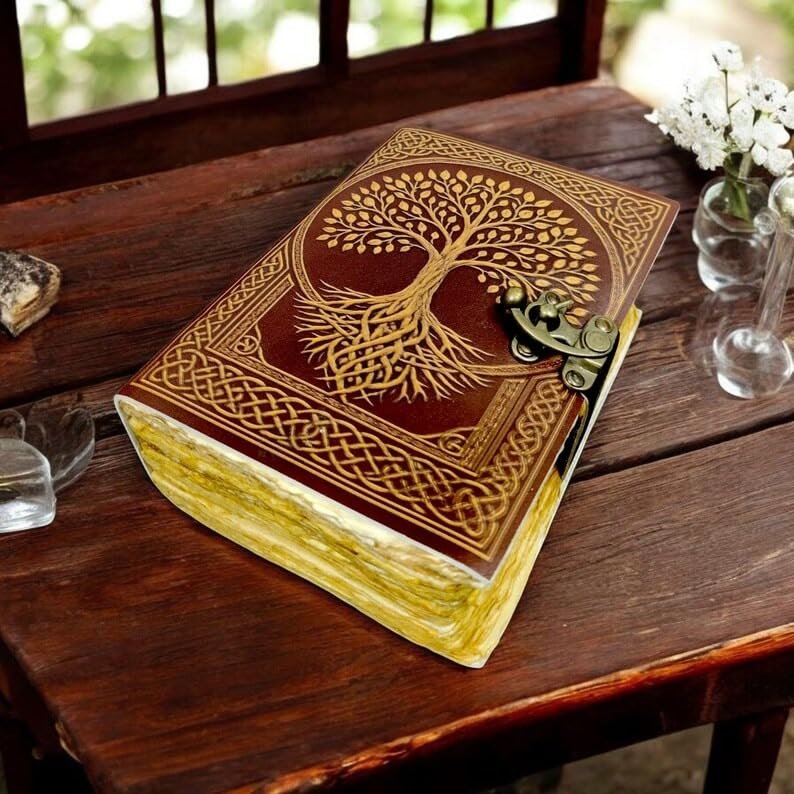 Tree of Life Leather Journal 600 Page Vintage Grimoire Spell Book, Handmade Book of Shadows with Lock, Wiccan Pagan Witchcraft Notebook Gift for Him/Her (600 Page)