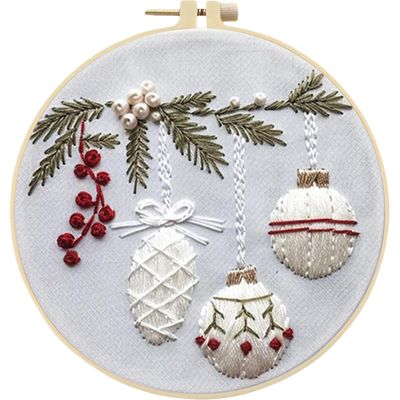FRANDEK Holly Bauble Stamped Cross Stitch Embroidery Kit 25 * 25cm, Pre-Printed Cotton Fabric with Bamboo Hoop, Threads & Needles, Complete Needlepoint Set for Craft Lovers, Elegant Handmade Gift